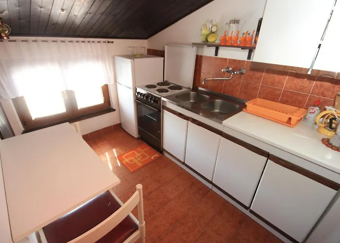 With A Parking Space Stinjan, - 7201 * Pula