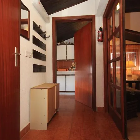 With A Parking Space Stinjan, - 7201 Apartman Pula
