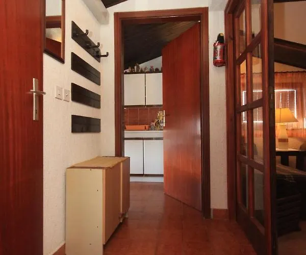 With A Parking Space Stinjan, - 7201 Apartment Pula
